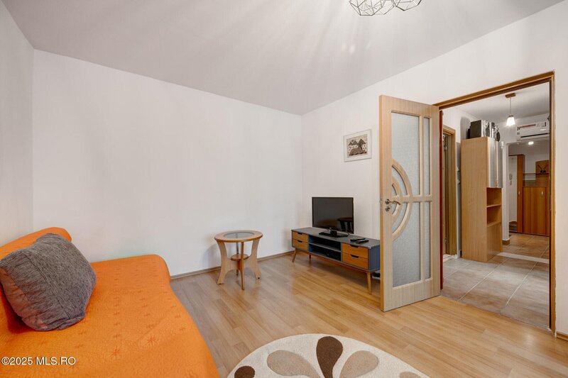 Rahova, Ene Modoran Inchiriere 2 camere cu centrala proprie,