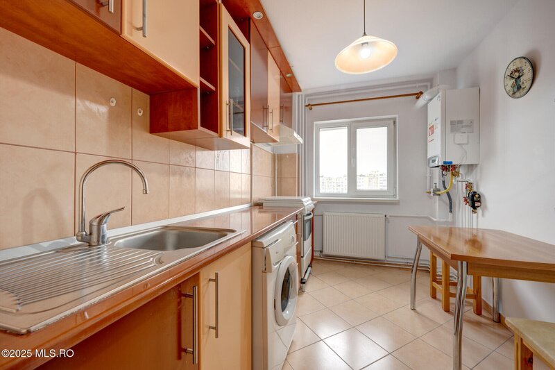 Rahova, Ene Modoran Inchiriere 2 camere cu centrala proprie,